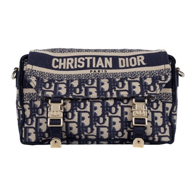 Dior經典包款推薦清單：Dior Camp郵差包系列深度解析