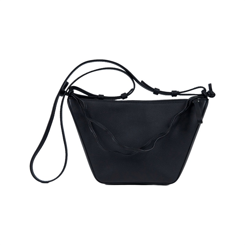 羅意威 LOEWE Mini Hammock Hobo bag 迷你 吊床包 A538G13X01 黑Mini Hammock hobo 防塵袋