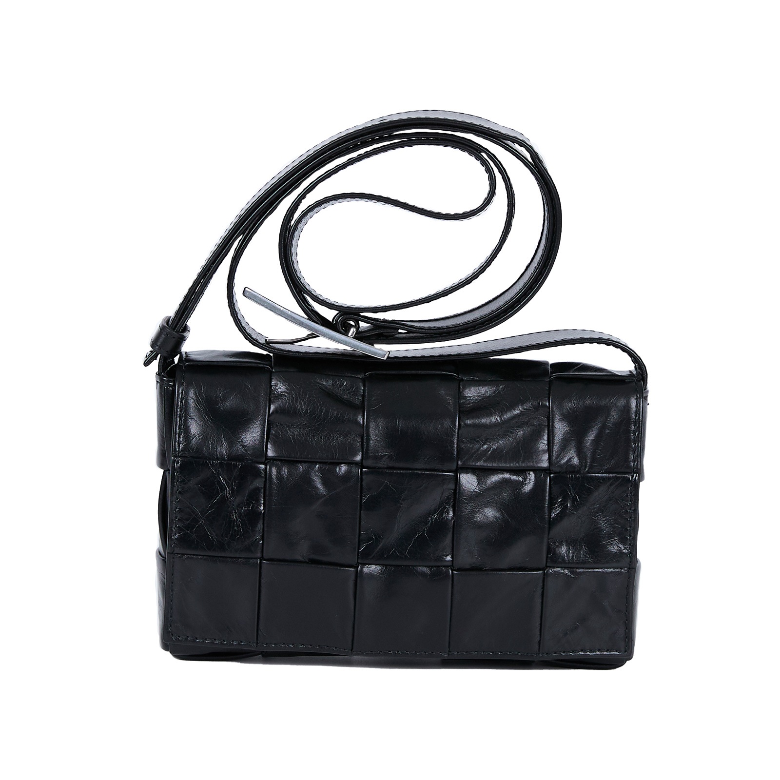 寶緹嘉 BOTTEGA VENETA Small Cassette 斜背包 小型 717587 黑油蠟皮CASSETTE 3X5 防塵袋