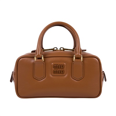 Miu Miu包包推薦：BRAND楓月二手精品購物官方網站提供職人鑑定過的優質 Miu Miu 包款現貨，讓您在任何場合都能展現優雅且獨特的自我