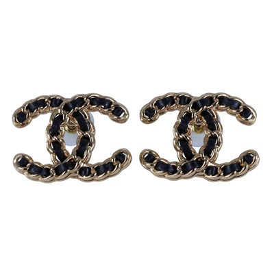 香奈兒 CHANEL CC LOGO 耳環 耳釘 B24 K 金黑皮穿鍊雙C耳環 無附屬品