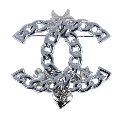 香奈兒 CHANEL CC LOGO 胸針 B25/K 雙C蝴蝶結幸運草吊飾胸針 無附屬品