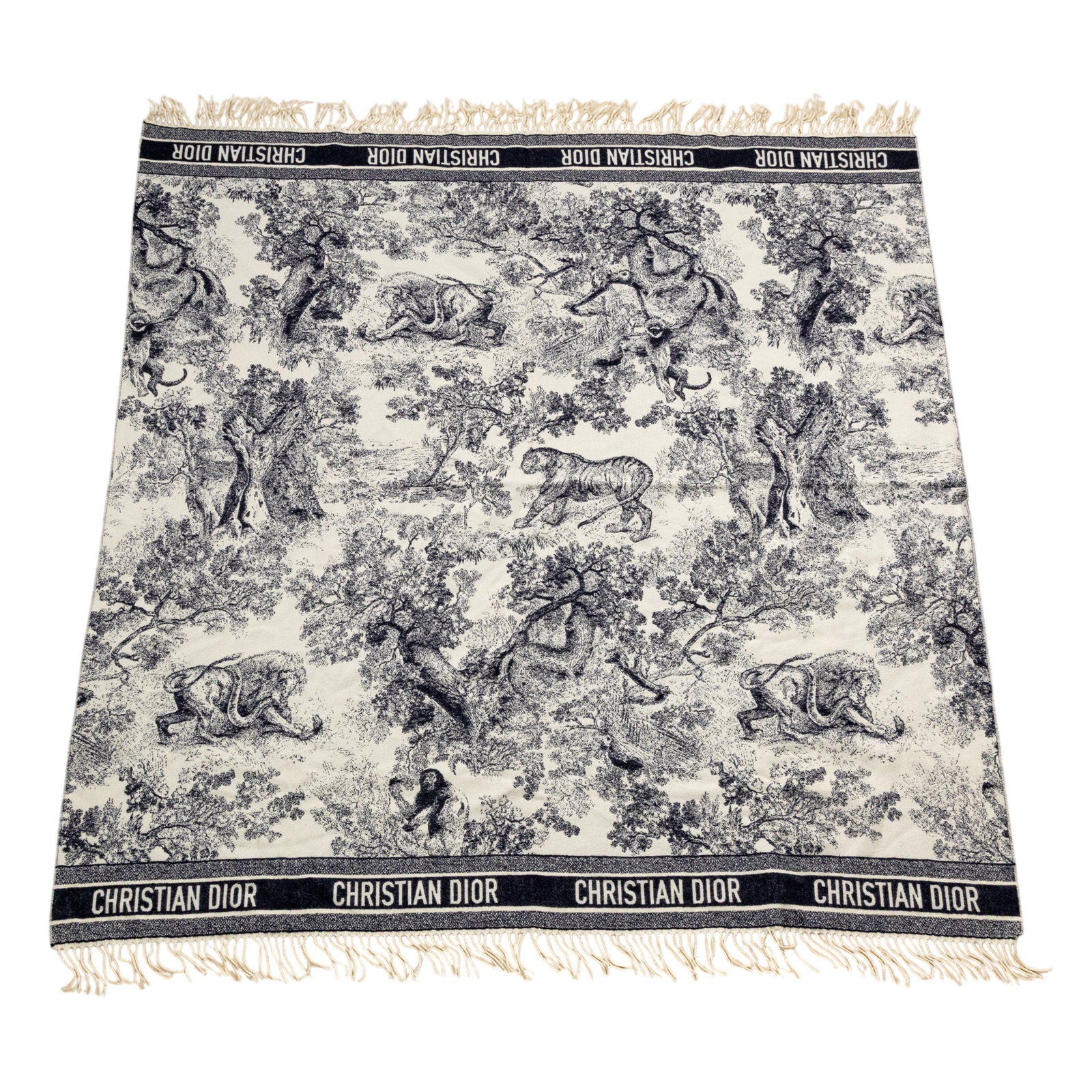 迪奧 CHRISTIAN DIOR Toile de Jouy 叢林系列 圍巾 披肩 毛毯 91DFI1401057 深藍白動物流蘇毛毯 防塵袋
