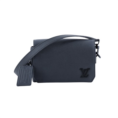 路易威登 LOUIS VUITTON 翻蓋隨身錢包 牛皮 黑色 M82085 晶片款 黑Aerogram隨身掀蓋包 背帶/吊牌
