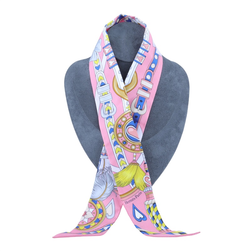 愛馬仕 Hermes Harnais de Coeur Twilly 絲巾 糖果粉 豔藍色 白色 H064090Sv07  粉底蝴蝶結鎖鏈TWILLY 原廠盒子