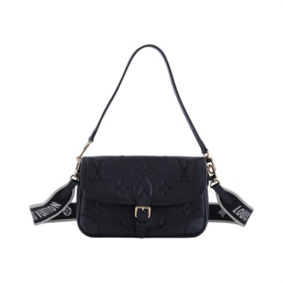 路易威登 LOUIS VUITTON Diane 腋下包法棍 單肩背包 黑色 M46386 晶片款 黑壓紋Diane金釦側背包 背帶2