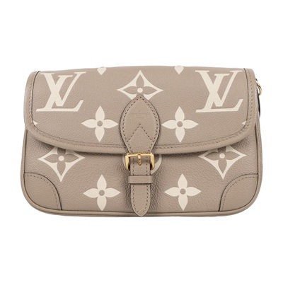 路易威登 LOUIS VUITTON Diane 腋下包法棍 單肩背包 斑鳩灰 奶油色 M46583 晶片款  原廠盒子/防塵袋/購買證明/背帶2