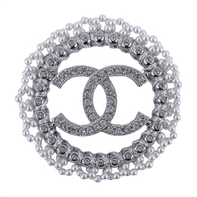 香奈兒 CHANEL CC LOGO 胸針 ABF468 B19982C25 P 銀雙C鑲水鑽外圈珍珠胸針 原廠盒子/內襯