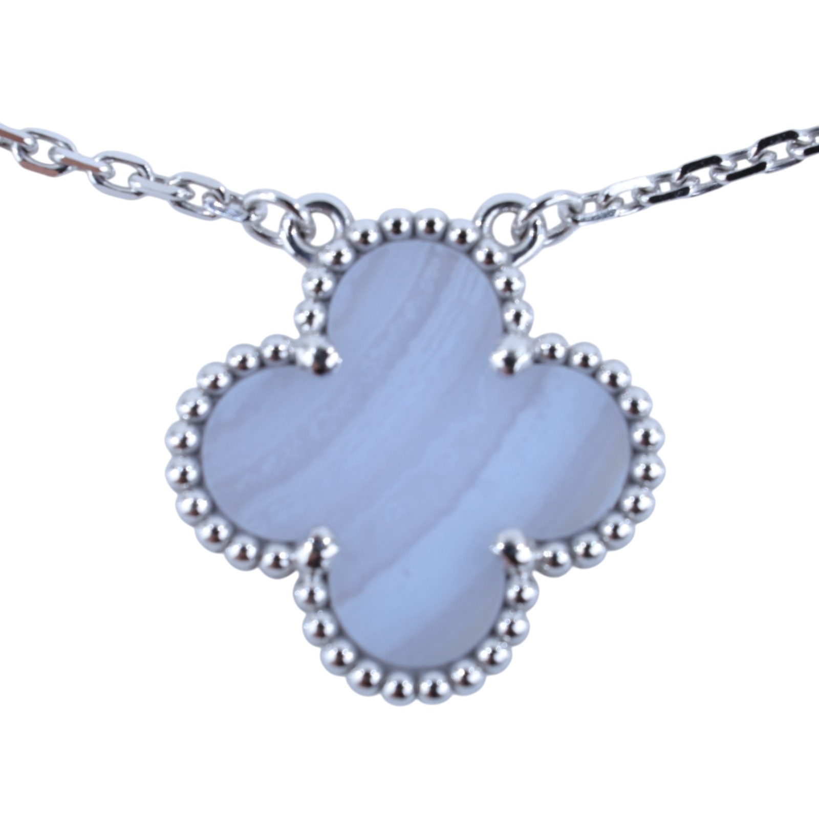 梵克雅寶 Van Cleef & Arpels Vintage Alhambra吊墜 18K白金 玉髓 VCARD34900  原廠盒子