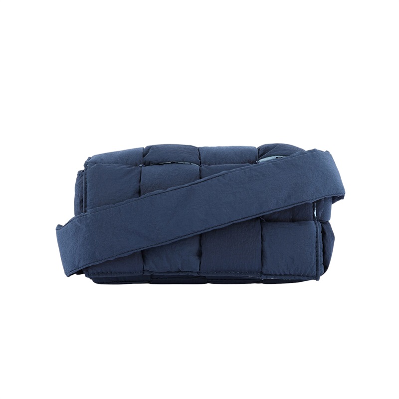 寶緹嘉 BOTTEGA VENETA Cassette 腰包  深藍尼龍CASSETTE 4X2 防塵袋