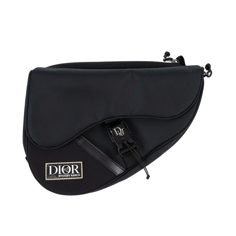 迪奧 CHRISTIAN DIOR Saddle 馬鞍包 手提 肩背包 1ADPO111MRN 黑尼龍馬鞍包 原廠盒子/防塵袋/購買證明影本