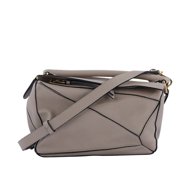羅意威 LOEWE Small Puzzle bag 肩背 斜背包  沙色PUZZLE SMALL 防塵袋/背帶