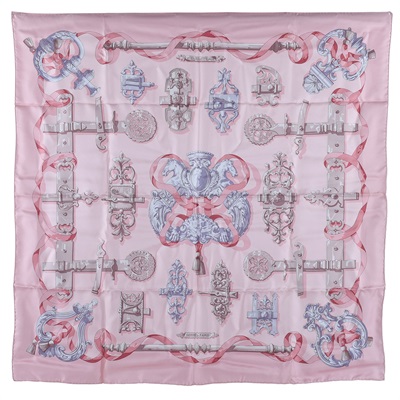愛馬仕 Hermes Ferronnerie scarf 90 絲巾  粉圖騰絲巾 原廠盒子