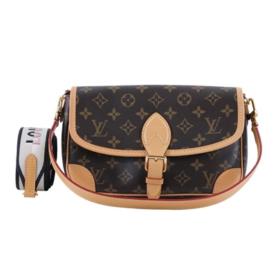 路易威登 LOUIS VUITTON Diane 腋下包法棍 單肩背包 經典帆布 M45985 晶片款 原花DIANE 防塵袋/購買證明