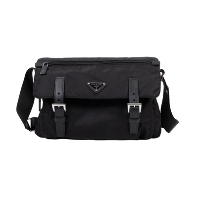 普拉達 PRADA Re-Nylon Saffiano 皮革 肩背袋 2VD768_2DMH 黑尼龍郵差包 防塵袋