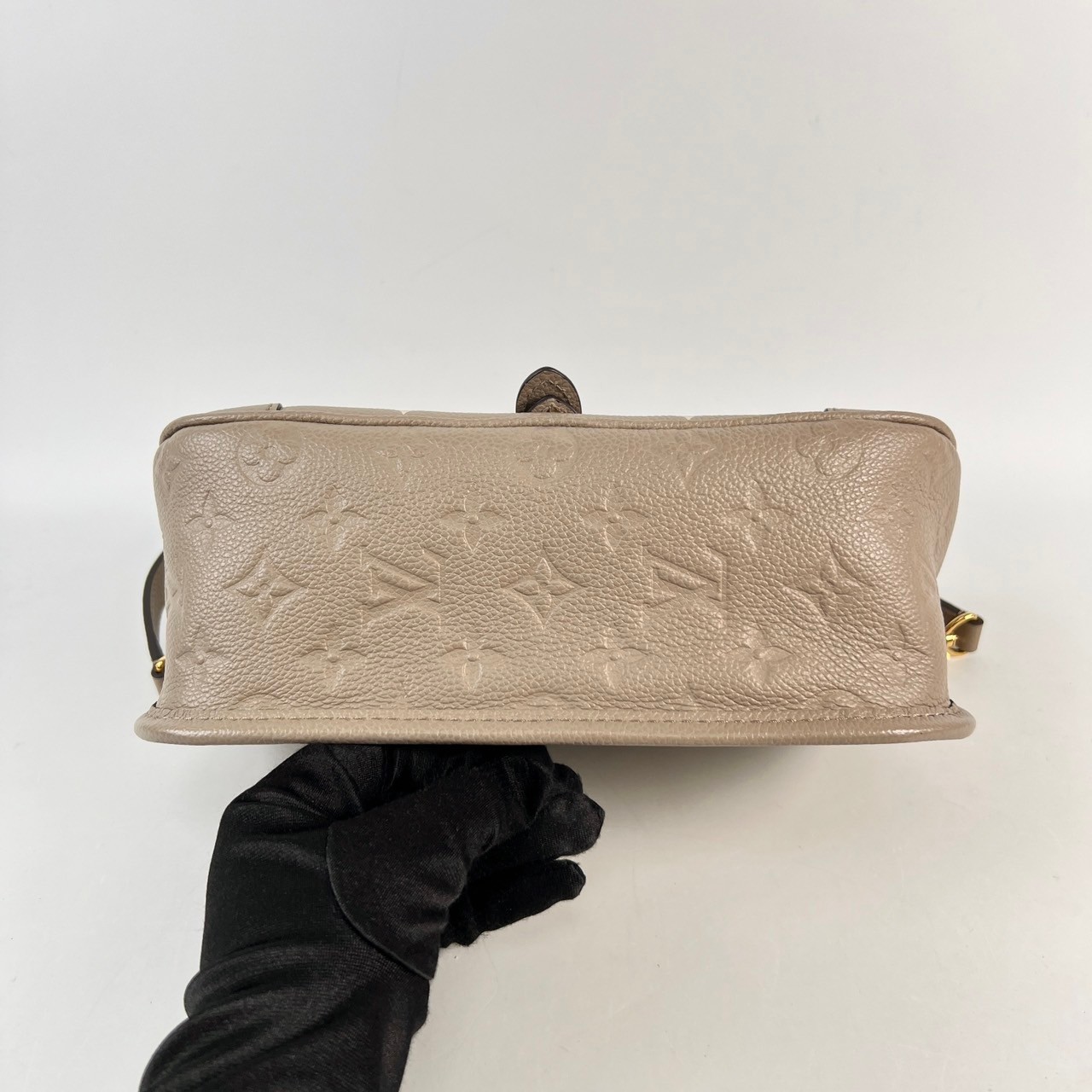 路易威登 LOUIS VUITTON Diane 腋下包法棍 單肩背包 斑鳩灰 奶油色 M46583 晶片款 斑鳩灰DIANE 原廠盒子/防塵袋