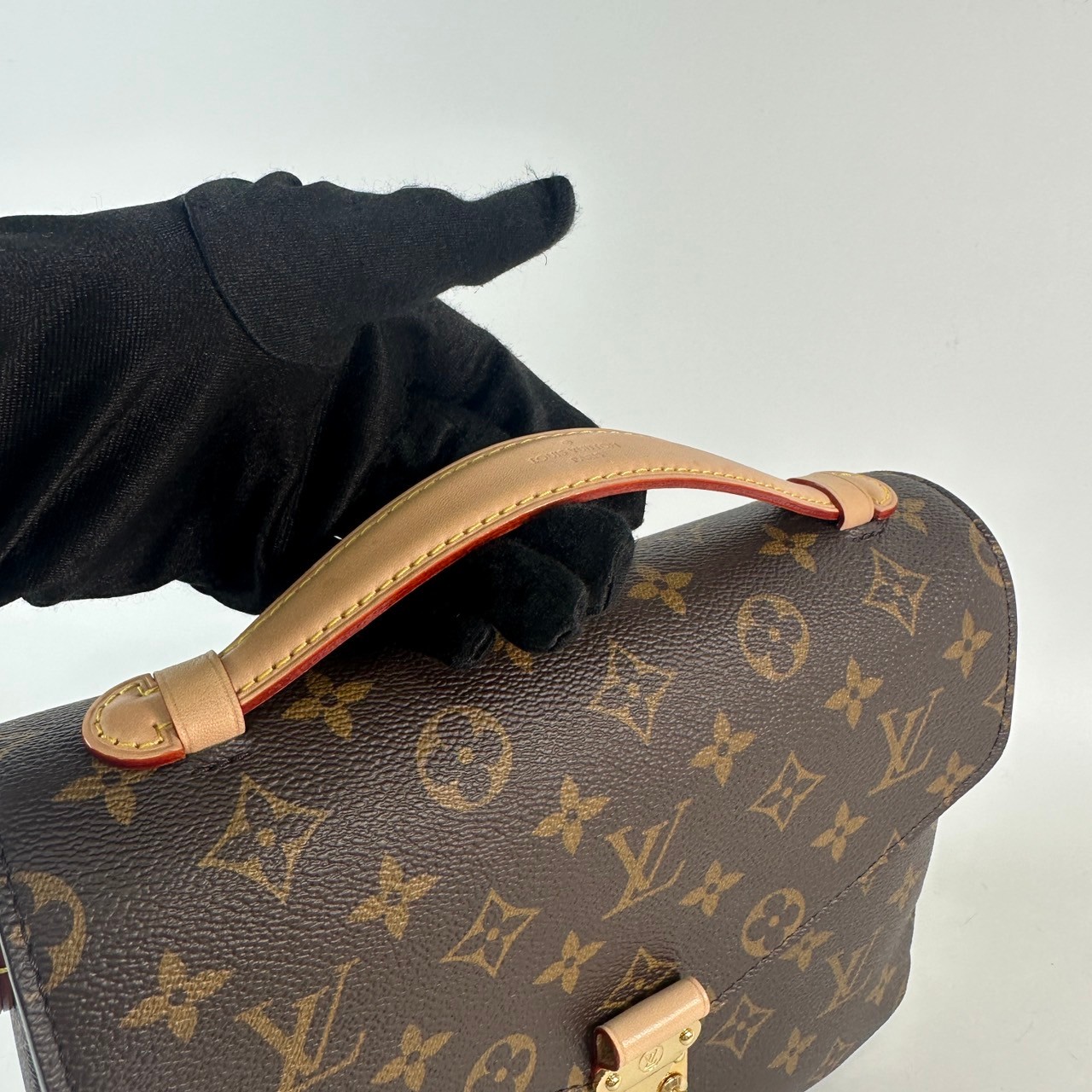 路易威登 LOUIS VUITTON Pochette Métis 老花 手提 肩背郵差包 M44875 晶片款  原廠盒子/防塵袋/購買證明