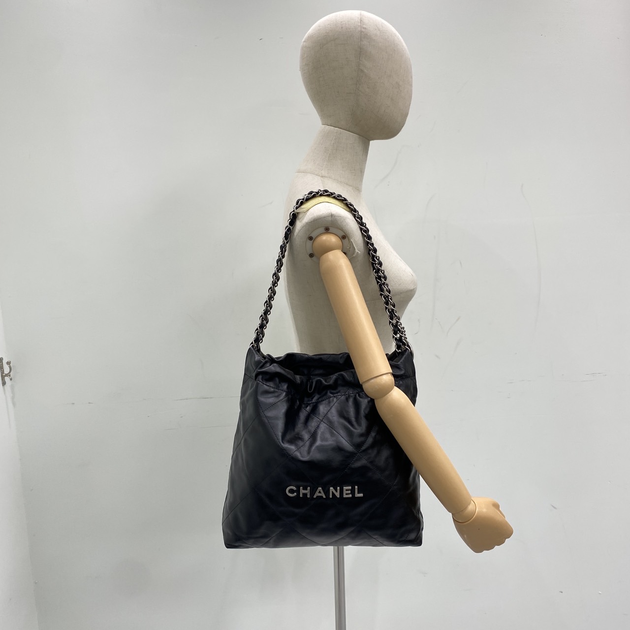 香奈兒 CHANEL 22 小型 束口包 AS3260 黑銀22包小號 原廠盒子/防塵袋