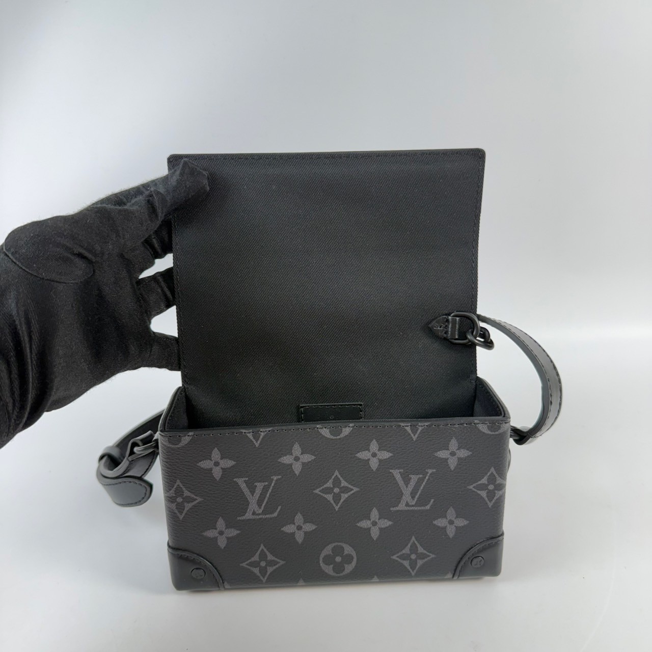 路易威登 LOUIS VUITTON Steamer 隨身錢包 肩背 M81783 晶片款 　黑原花Steamer 原廠盒子/防塵袋/購買證明