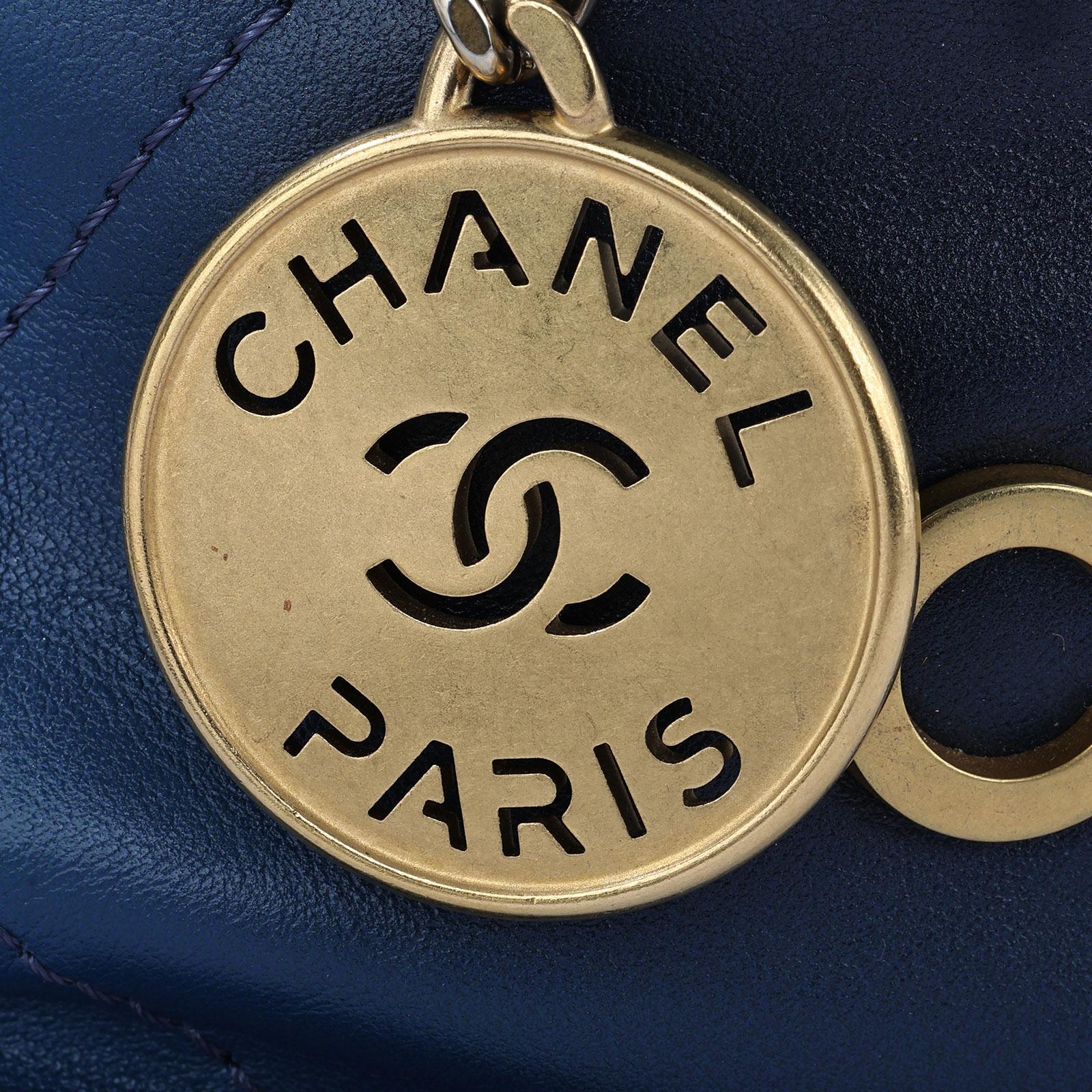 香奈兒 CHANEL 22 Mini 迷你 肩背 斜背包  晶片款 漸層藍22 MINI 原廠盒子