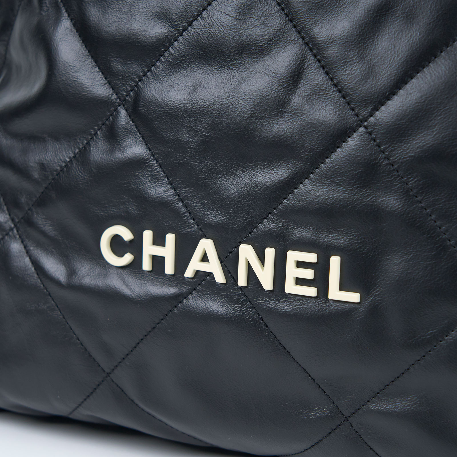 香奈兒 CHANEL 22 大型背包  束口包 AS3313 晶片款 黑金22後背包 防塵袋