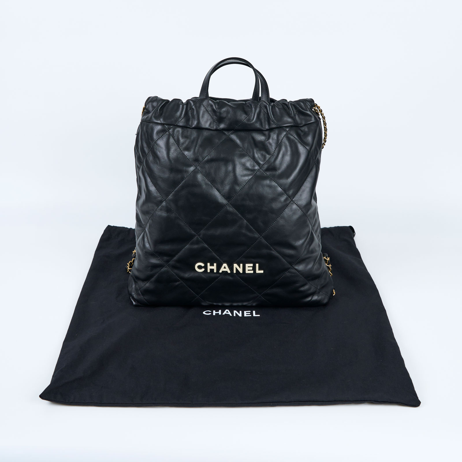 香奈兒 CHANEL 22 大型背包  束口包 AS3313 晶片款 黑金22後背包 防塵袋