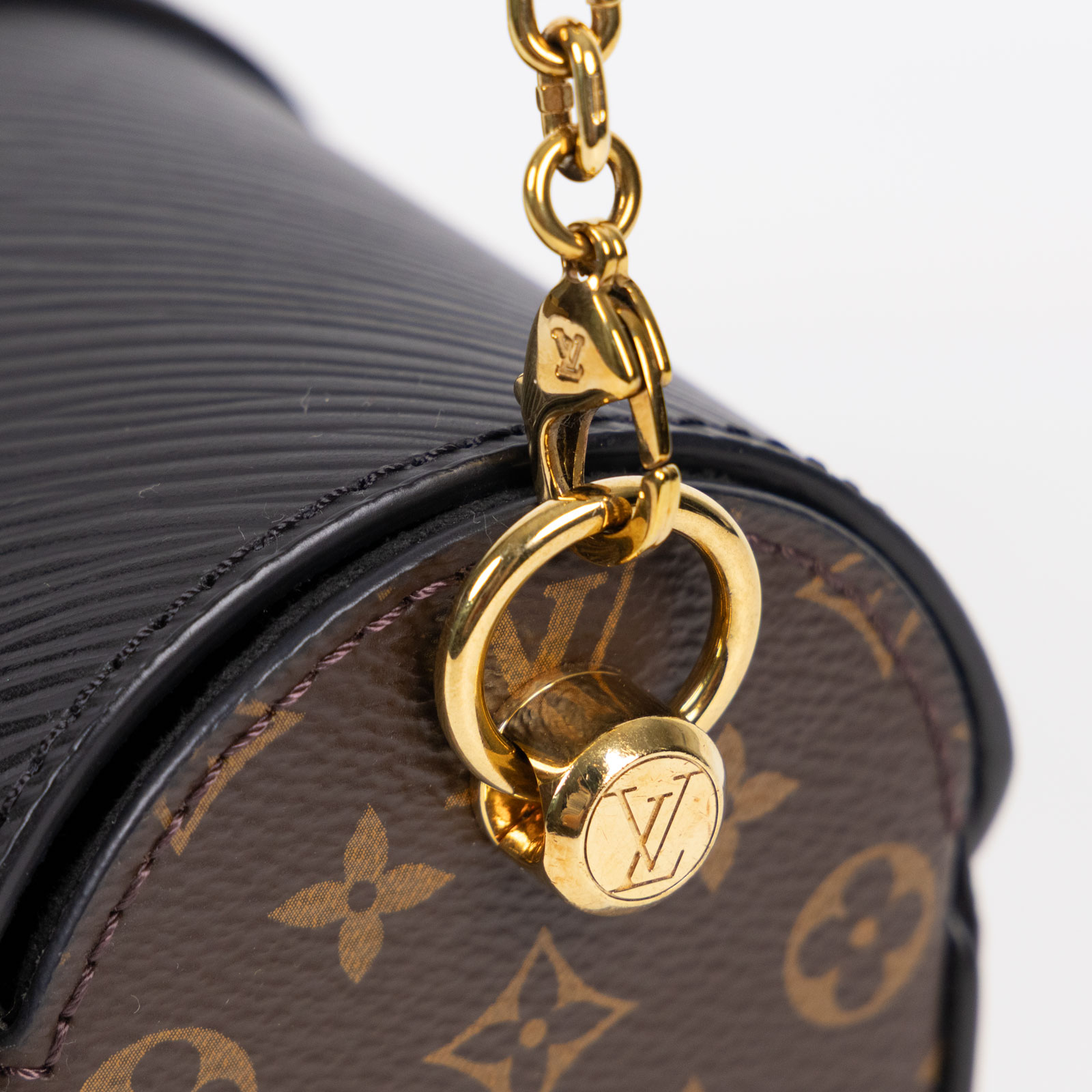 路易威登 LOUIS VUITTON Glasses Case 圓筒 眼鏡盒 M43903 黑色epi glasses case圓筒側背包 防塵袋/鎖組