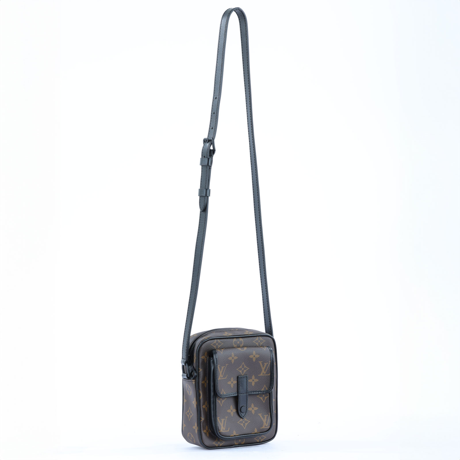 路易威登 LOUIS VUITTON Christopher 斜背 隨身包 M69404 晶片款 原花Christopher 隨身包 原廠盒子/防塵袋