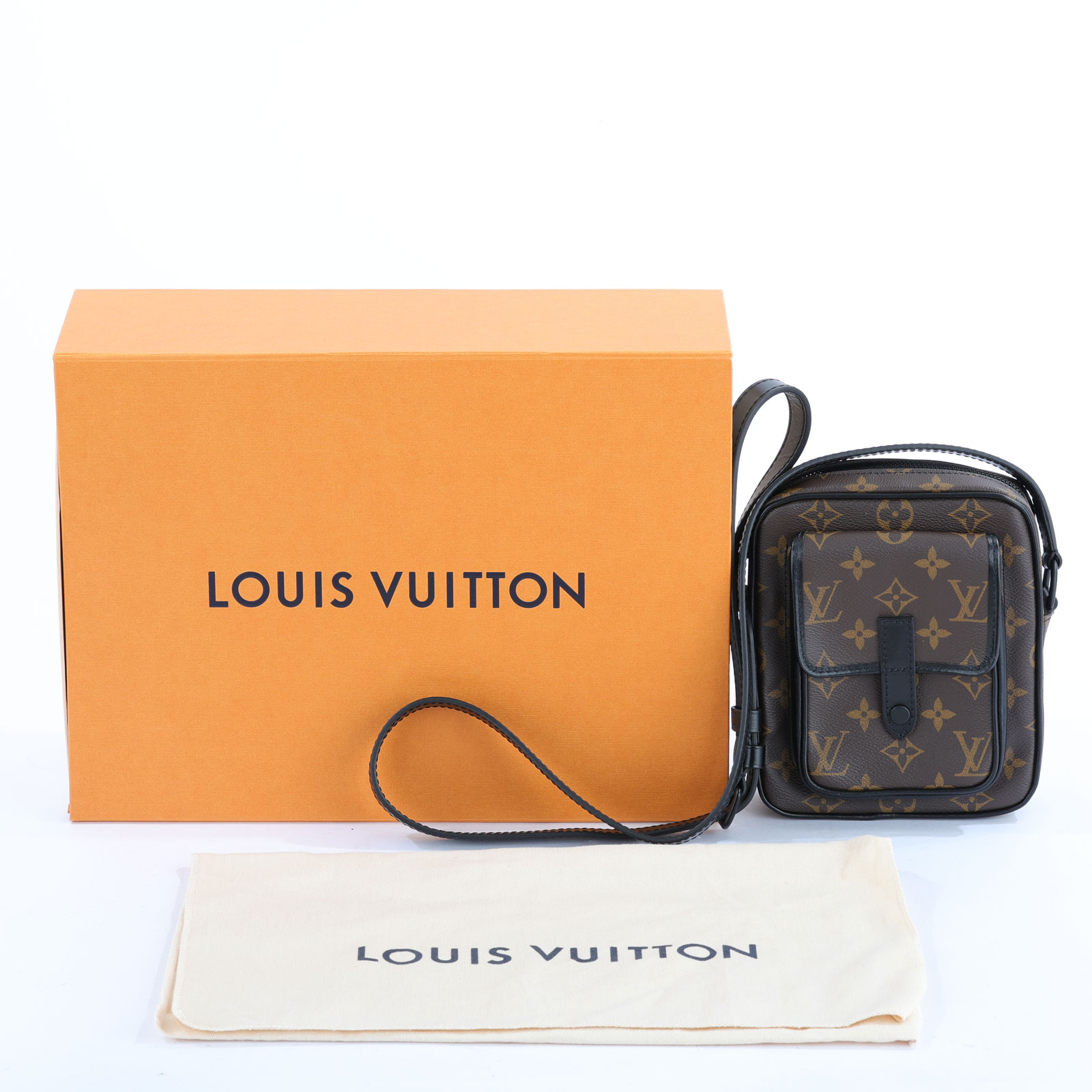 路易威登 LOUIS VUITTON Christopher 斜背 隨身包 M69404 晶片款 原花Christopher 隨身包 原廠盒子/防塵袋
