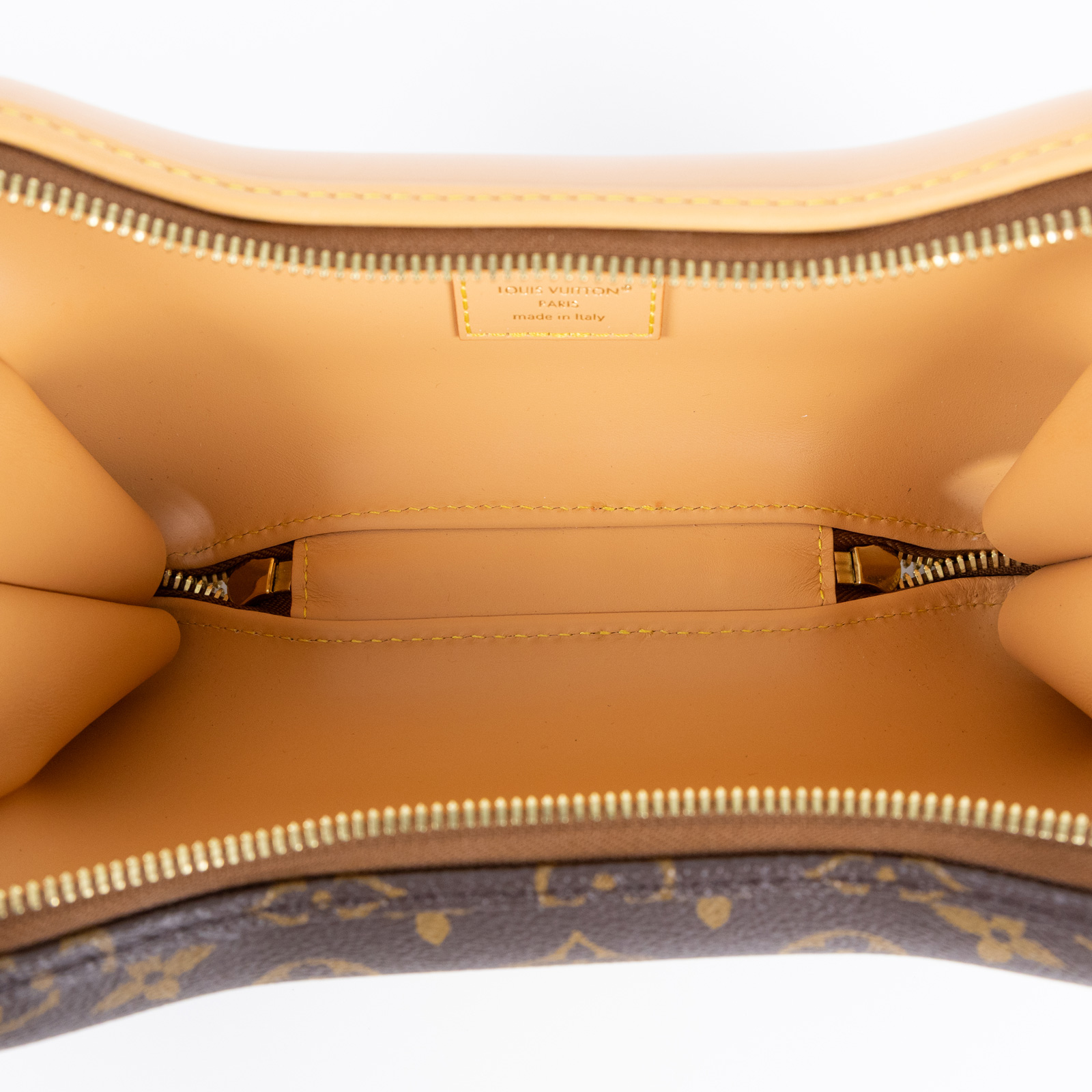 路易威登 LOUIS VUITTON Bone 穿戴式錢包 M12615 Bone 可穿戴式錢包Monogram 帆布 背帶/防塵袋/購買證明