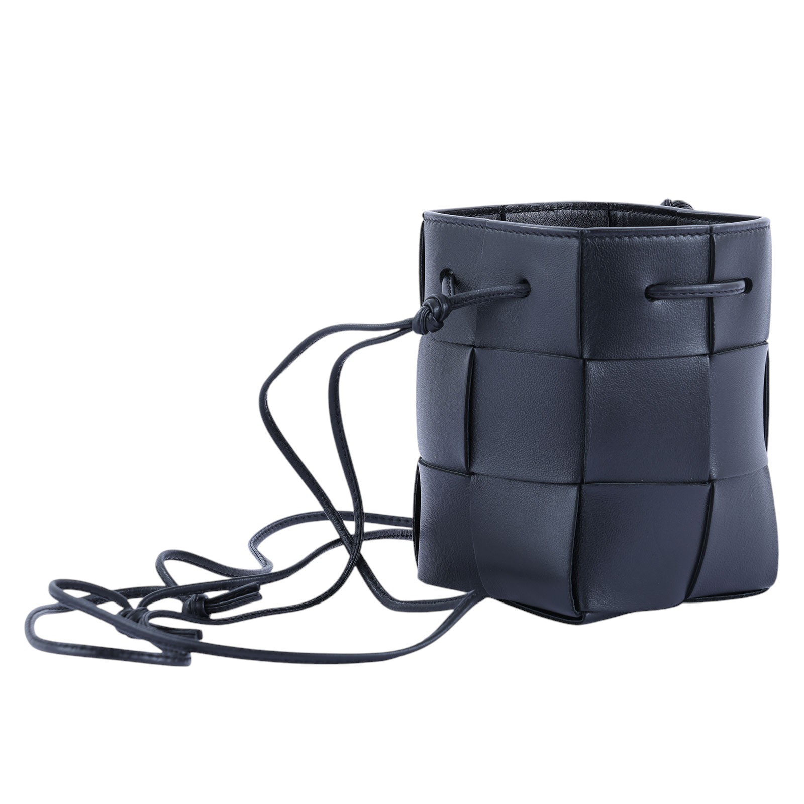 寶緹嘉 BOTTEGA VENETA Cassette 編織 迷你 水桶包 680217 晶片款 黑CASSETTE MINI水桶包 防塵袋