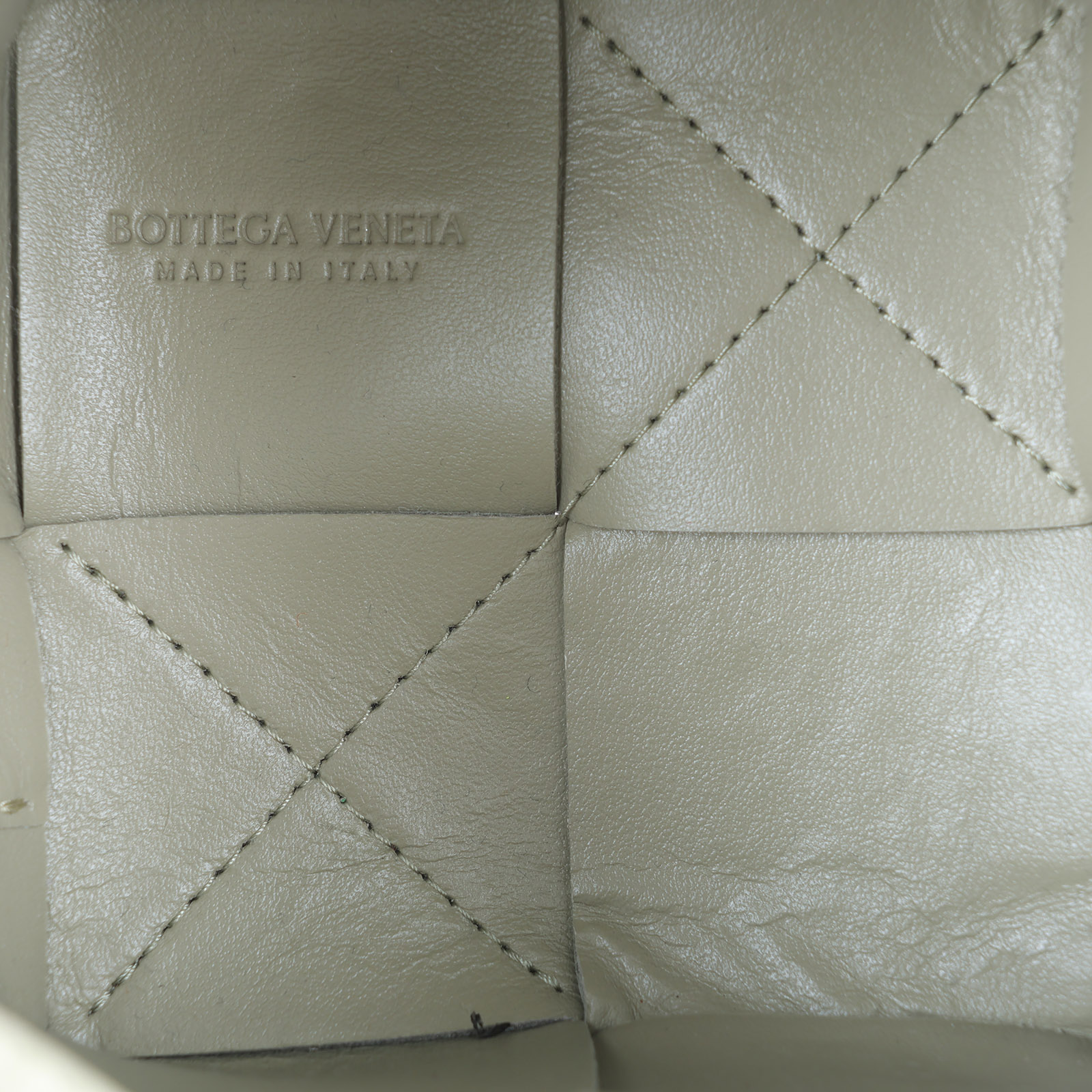 寶緹嘉 BOTTEGA VENETA Cassette 編織 迷你 水桶包 680217 晶片款  防塵袋