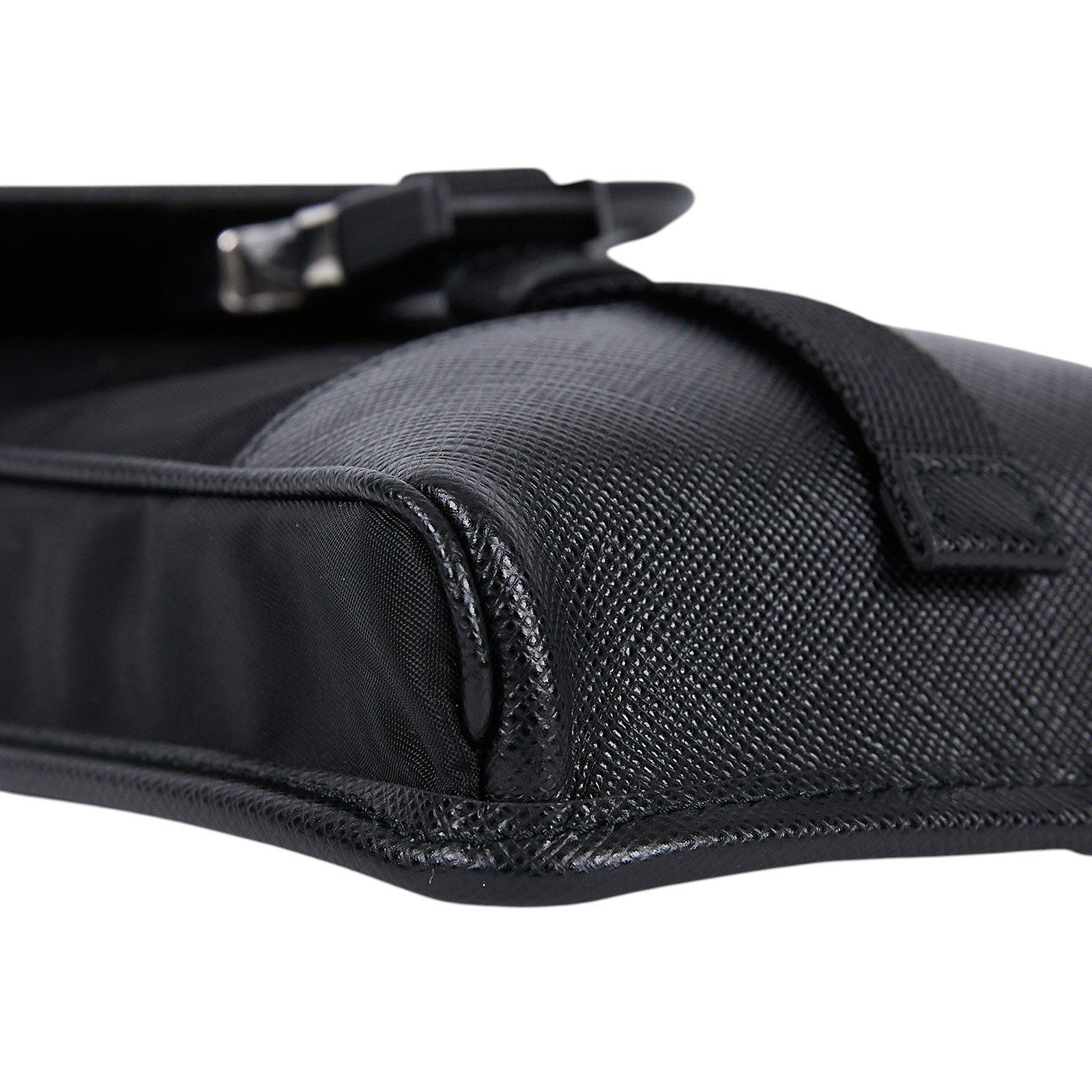 普拉達 PRADA Re-Nylon Saffiano 皮革 智慧型手機 保護套 2ZH109_2DMH 黑尼龍手機包 原廠盒子/保證卡
