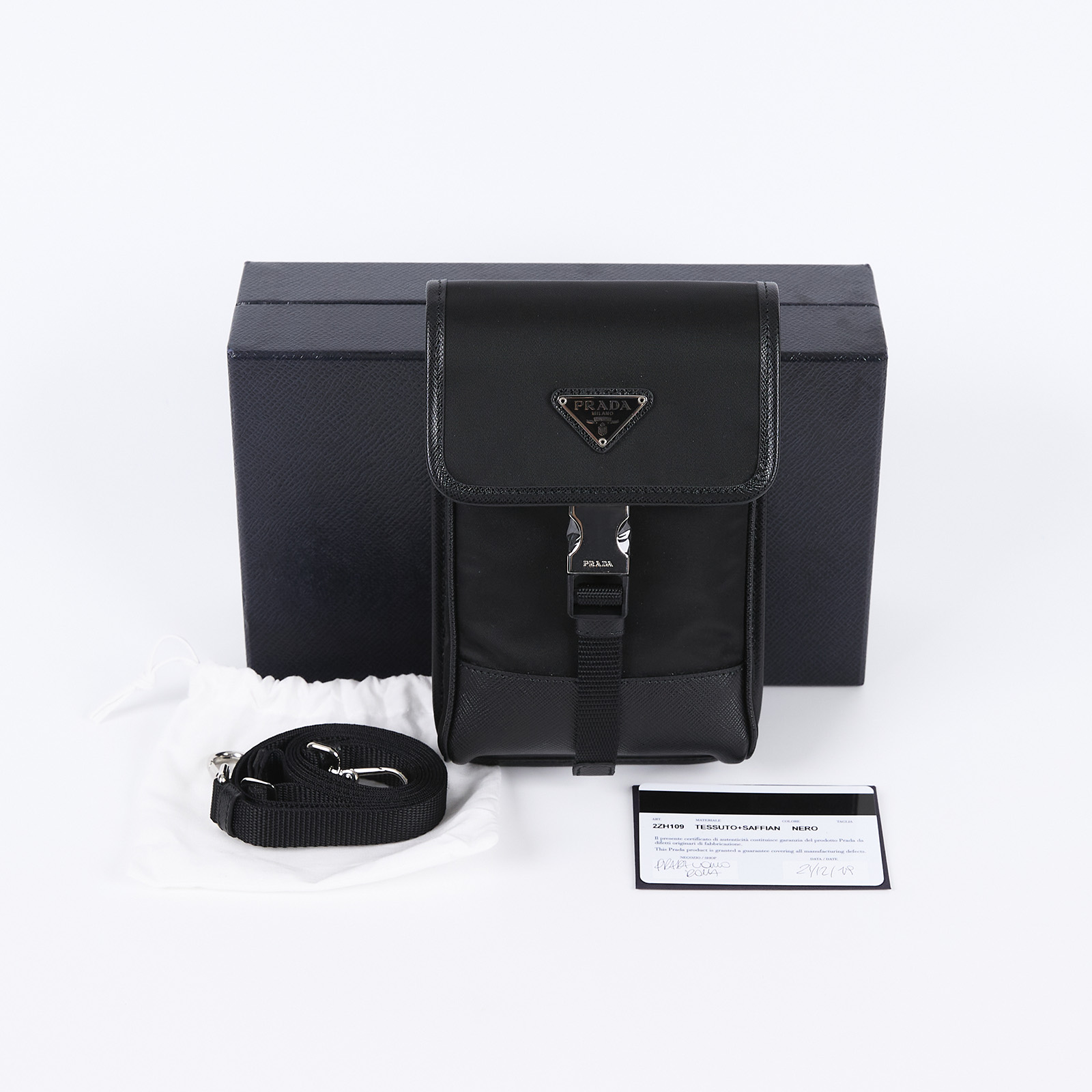 普拉達 PRADA Re-Nylon Saffiano 皮革 智慧型手機 保護套 2ZH109_2DMH 黑尼龍手機包 原廠盒子/保證卡
