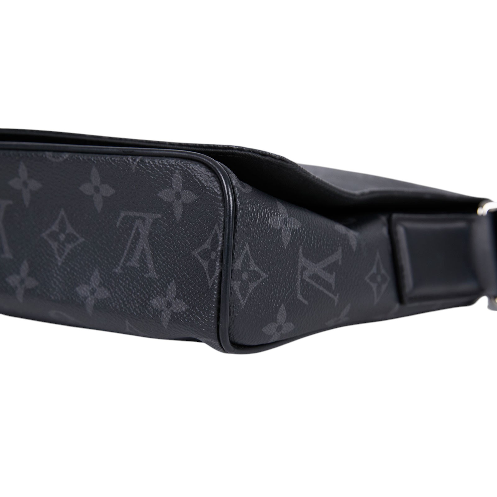 路易威登 LOUIS VUITTON District PM  郵差包 M44000 黑原花肩背包 無附屬品