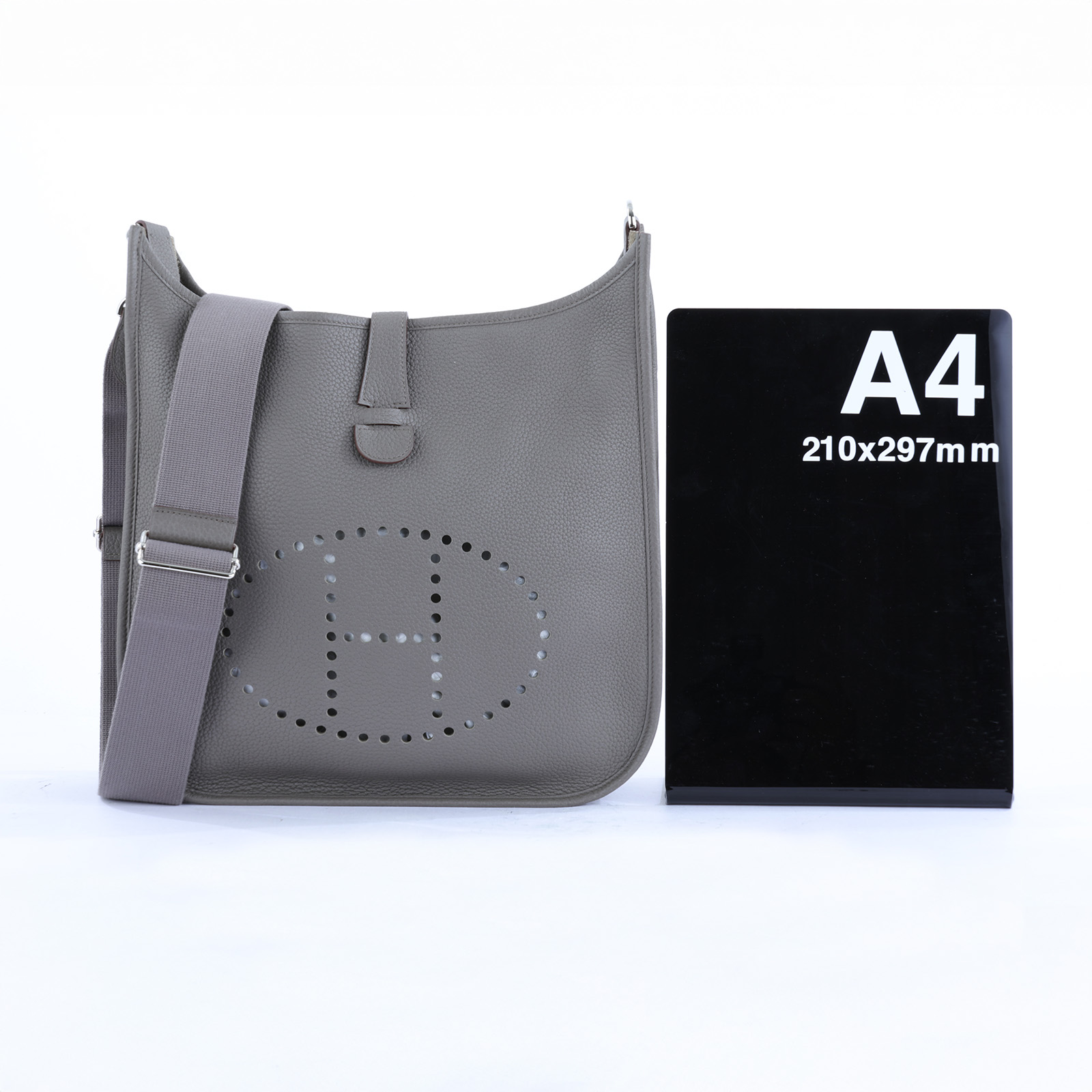 愛馬仕 Hermès Evelyne Bag 伊芙琳包 29 馬蹄型 EV29 口O刻 灰EVELYNE 29 原廠盒子/防塵袋