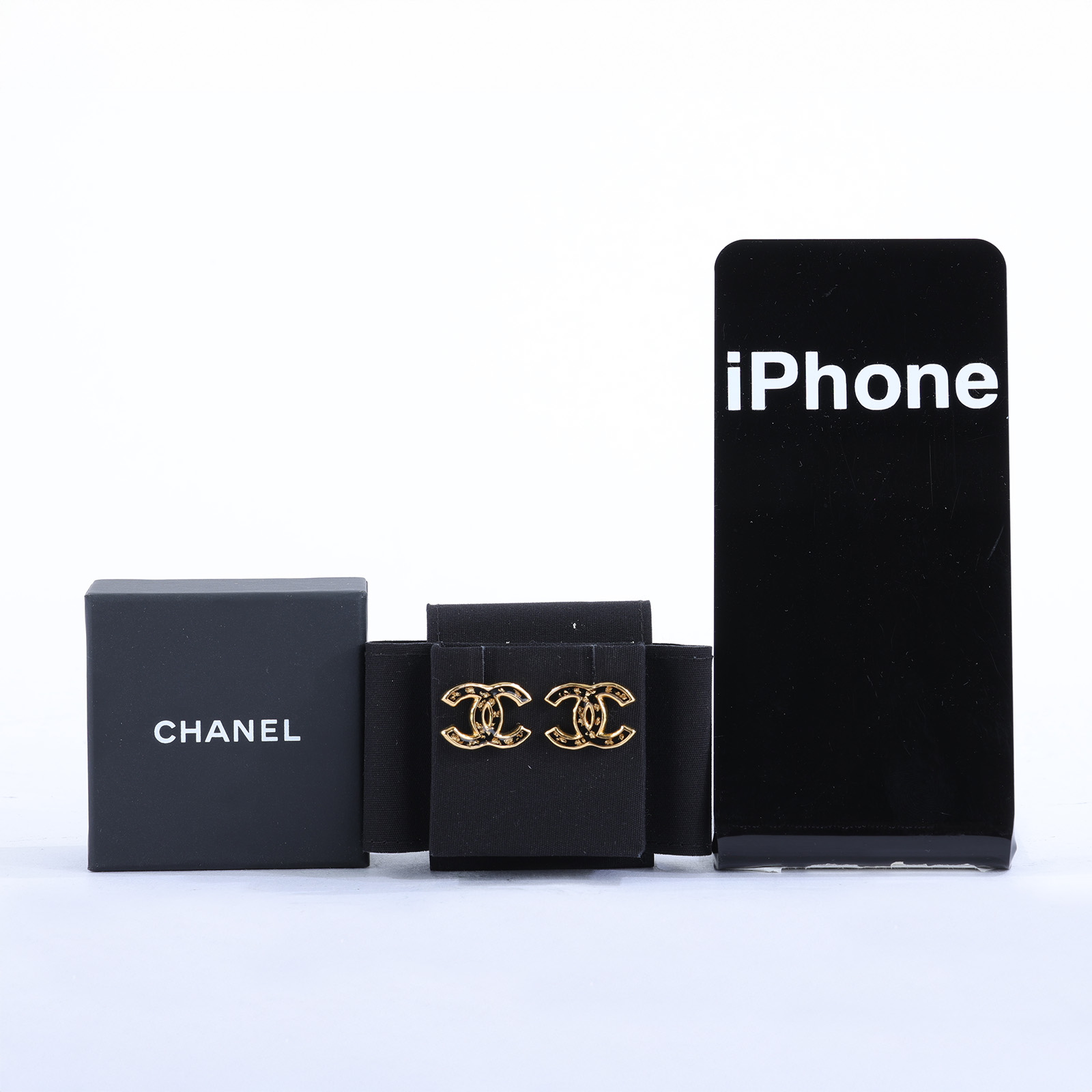 香奈兒 CHANEL 耳釘 L23 C 金邊黑壓克力雙C耳環 原廠盒子/防塵袋