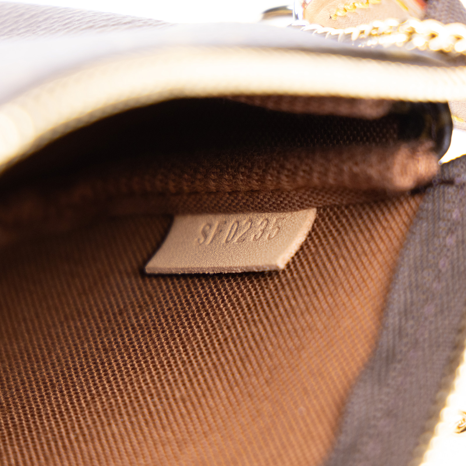 路易威登 LOUIS VUITTON Monogram塗層帆布 鏈帶 迷你小皮包 M58009 原花麻將包 防塵袋