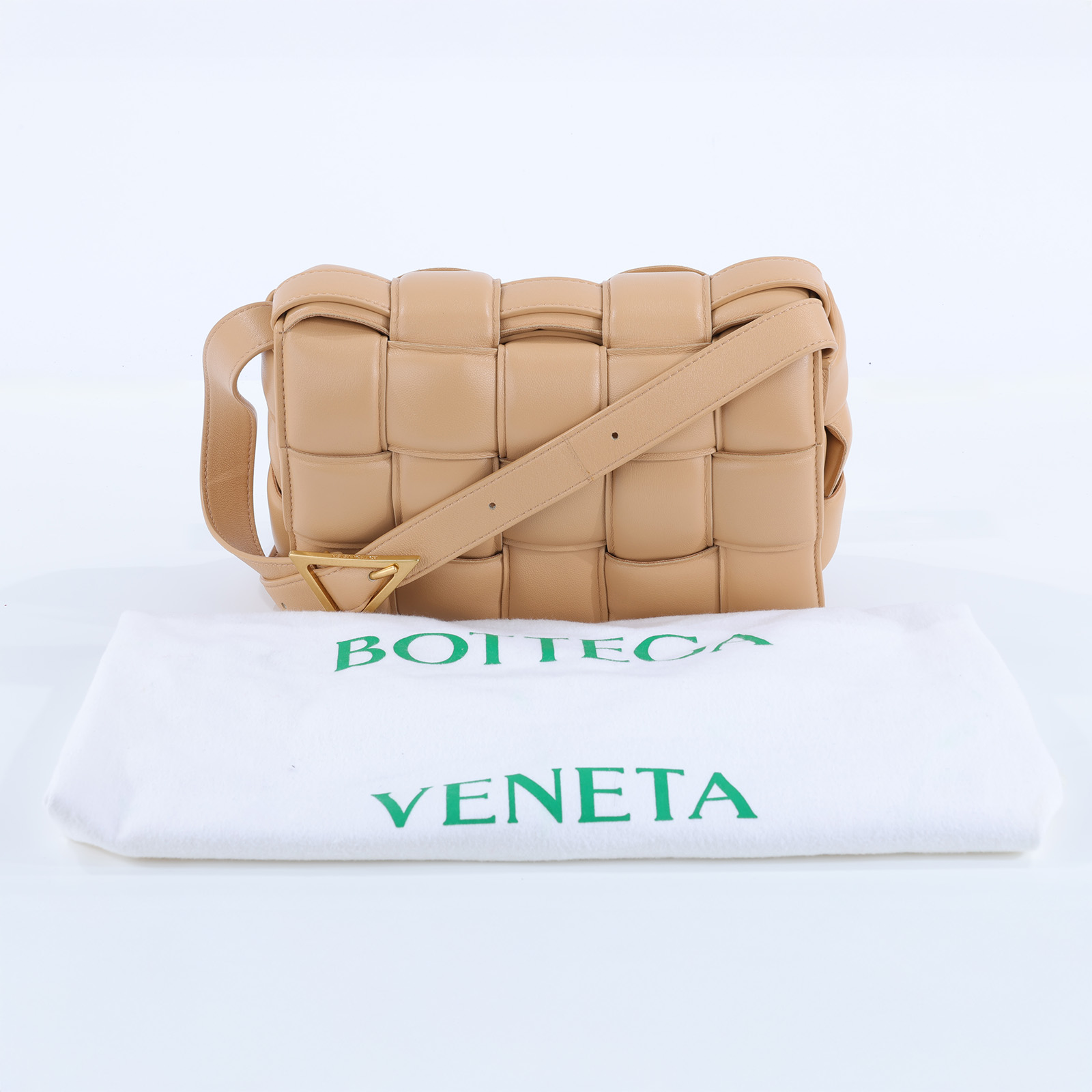 寶緹嘉 BOTTEGA VENETA Cassette 枕頭編織包  裸色Cassette枕頭包 防塵袋