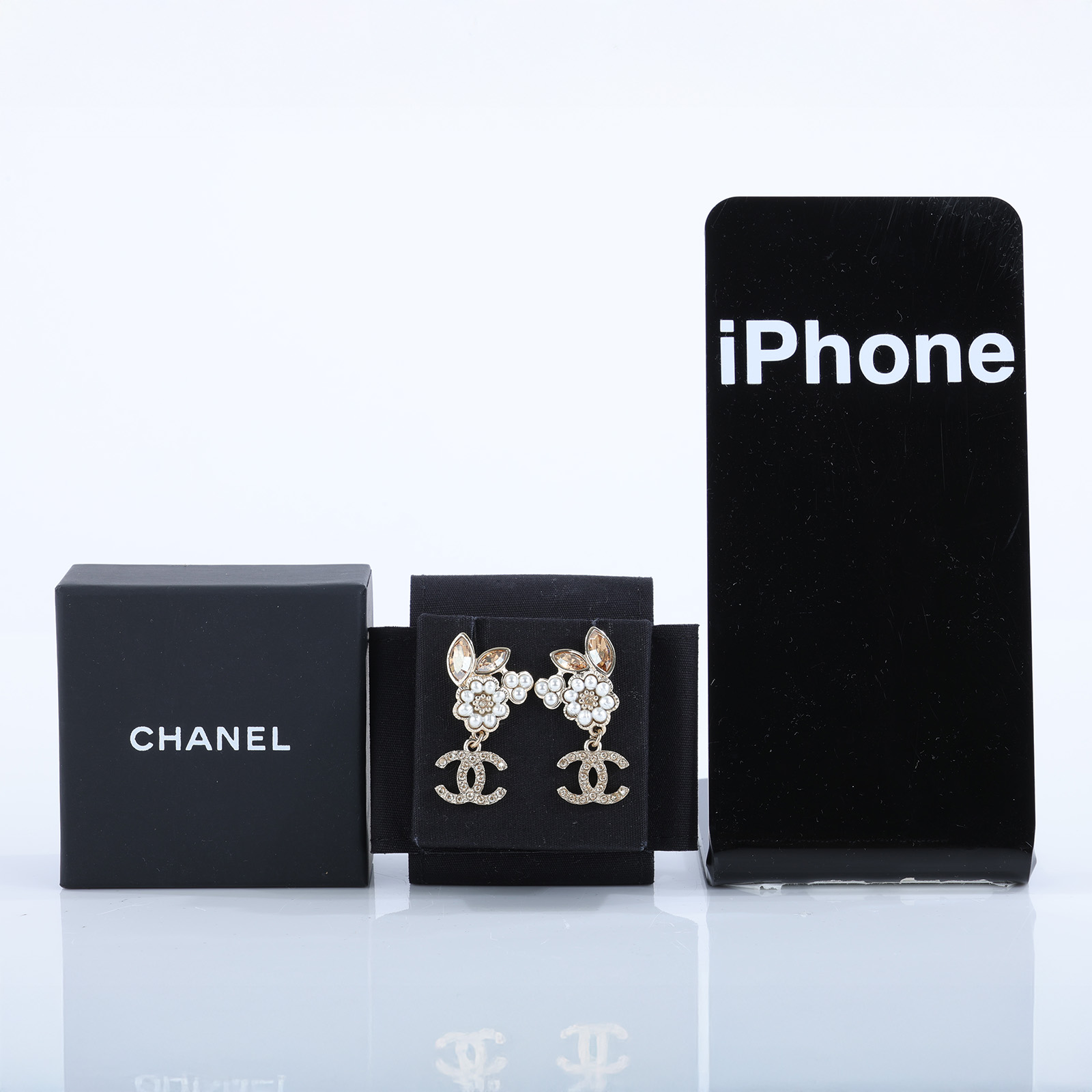 香奈兒 CHANEL 耳釘 B22 K 雙C花朵水鑽耳環 原廠盒子/防塵袋