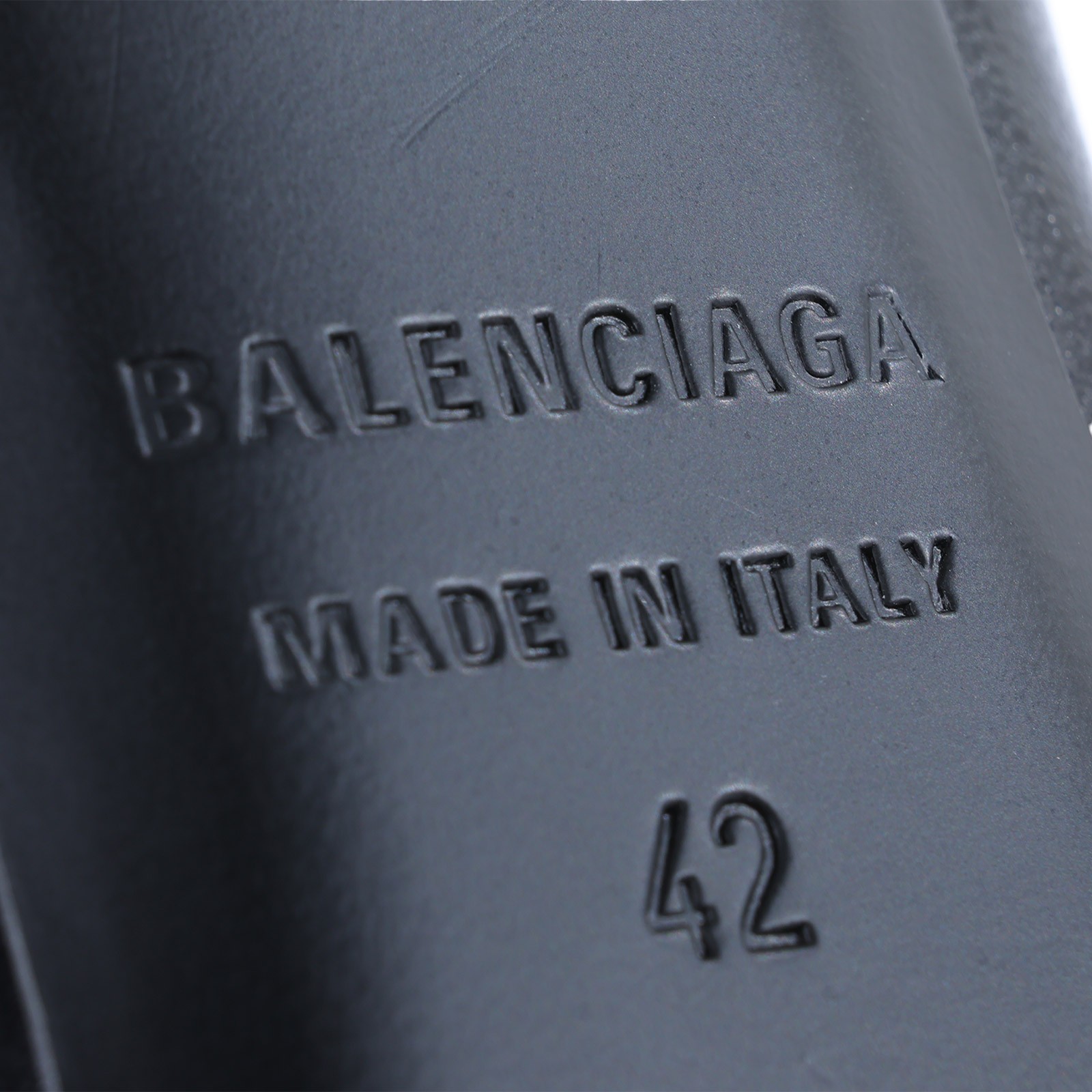 巴黎世家 BALENCIAGA Knife Shoe Clutch 手拿包 7886072AA4M 黑 KNIFE SHOE手拿包 防塵袋