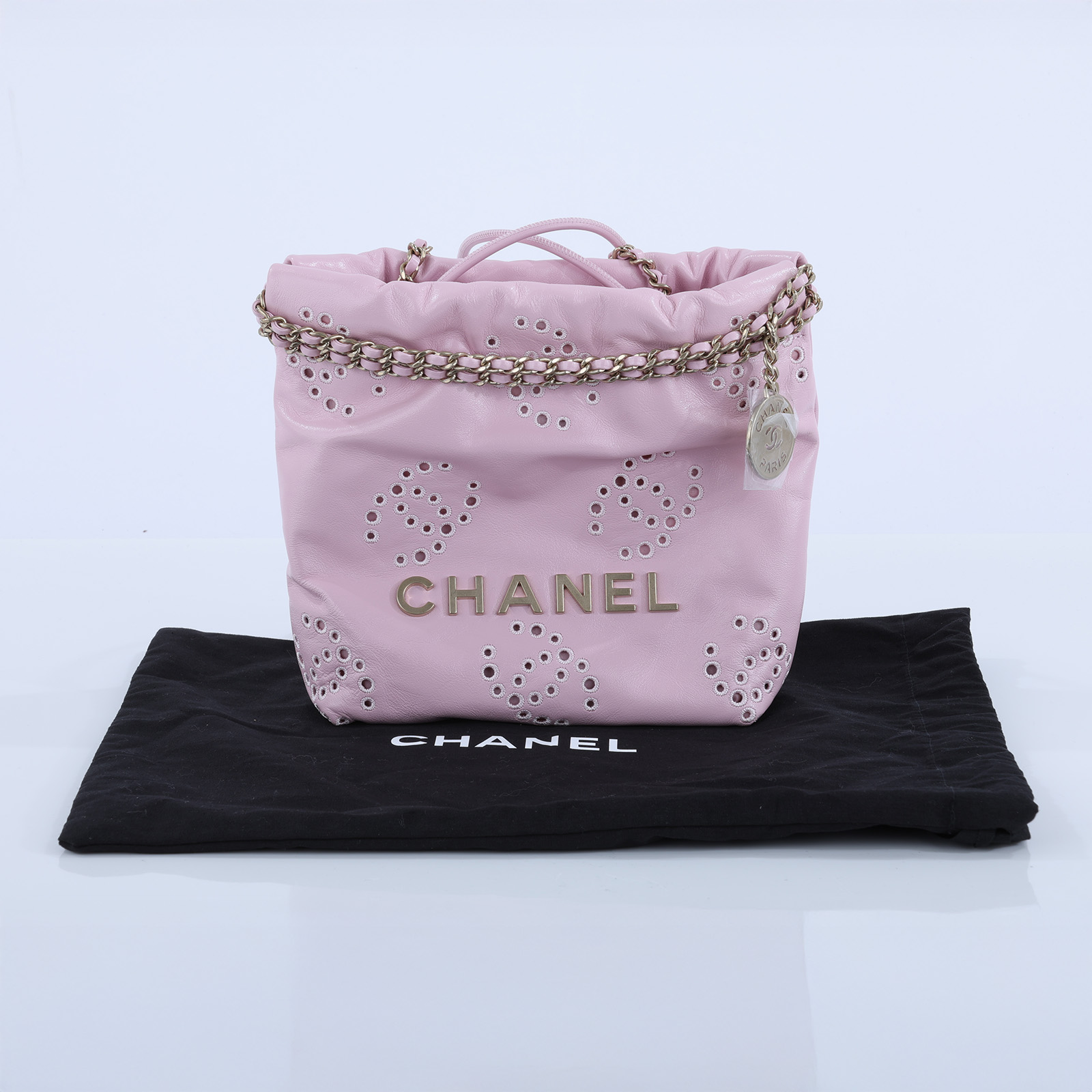 香奈兒 CHANEL 22 Mini 菱格紋 肩背包  晶片款 粉雙C洞洞22 MINI 防塵袋