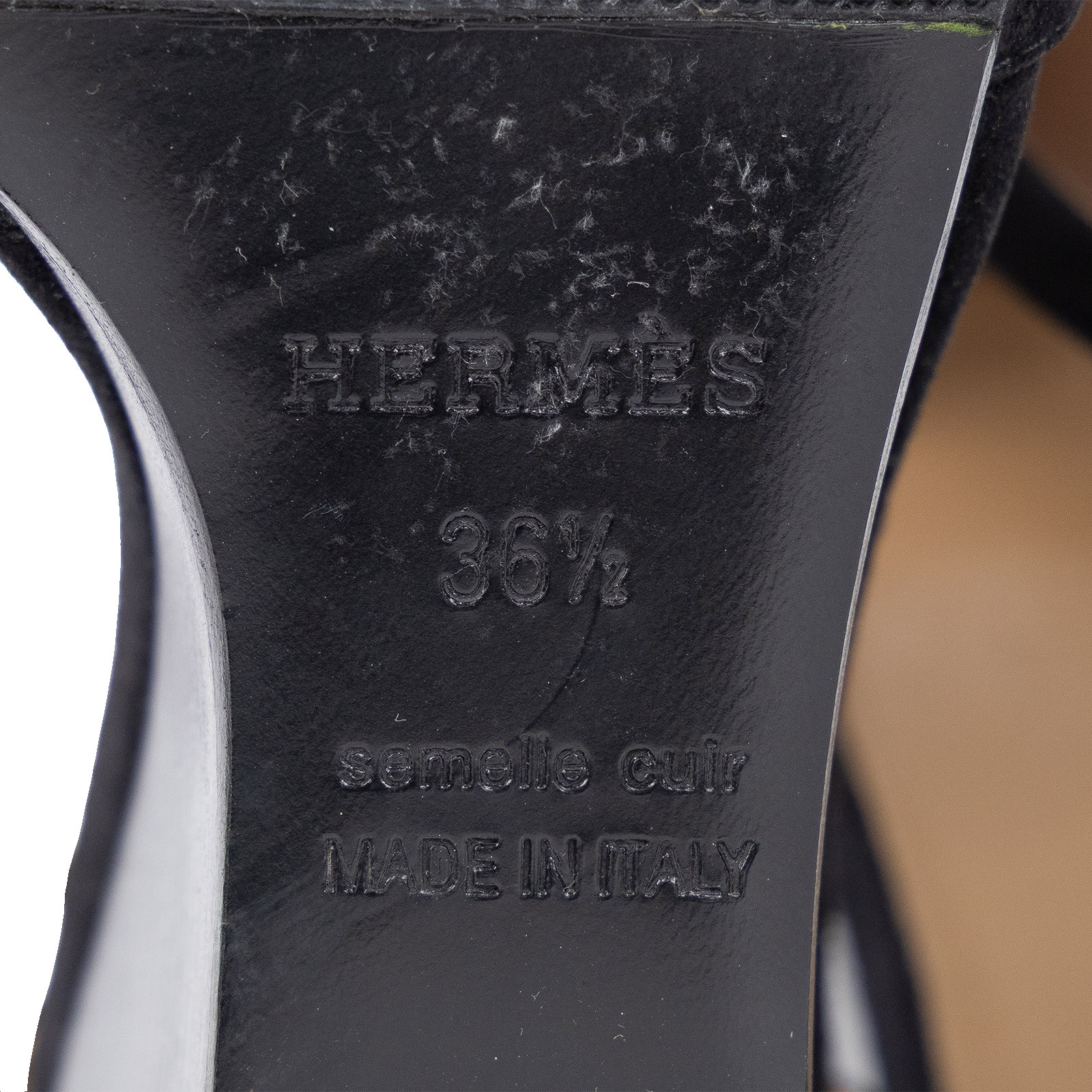 愛馬仕 Hermès Attelage 凉鞋 H201073Z_365  黑色麂皮馬車跟鞋 #36.5 防塵袋