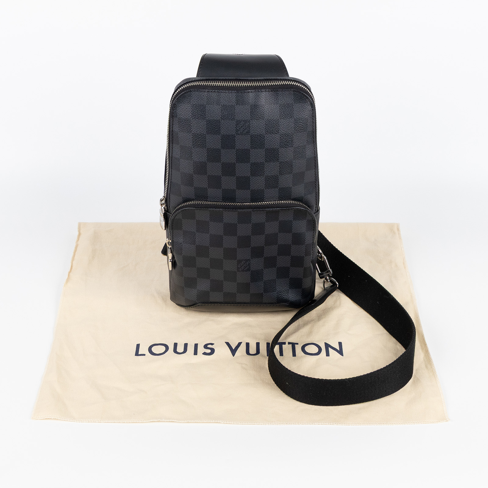 路易威登 LOUIS VUITTON Avenue 單肩包 棋盤格 Graphite N41719 晶片款 黑棋盤胸包 防塵袋