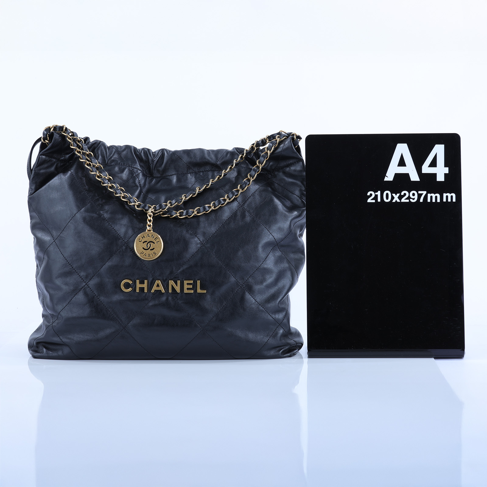 香奈兒 CHANEL 22 中型 束口包 AS3261 晶片款 黑金22 BAG  中號 防塵袋