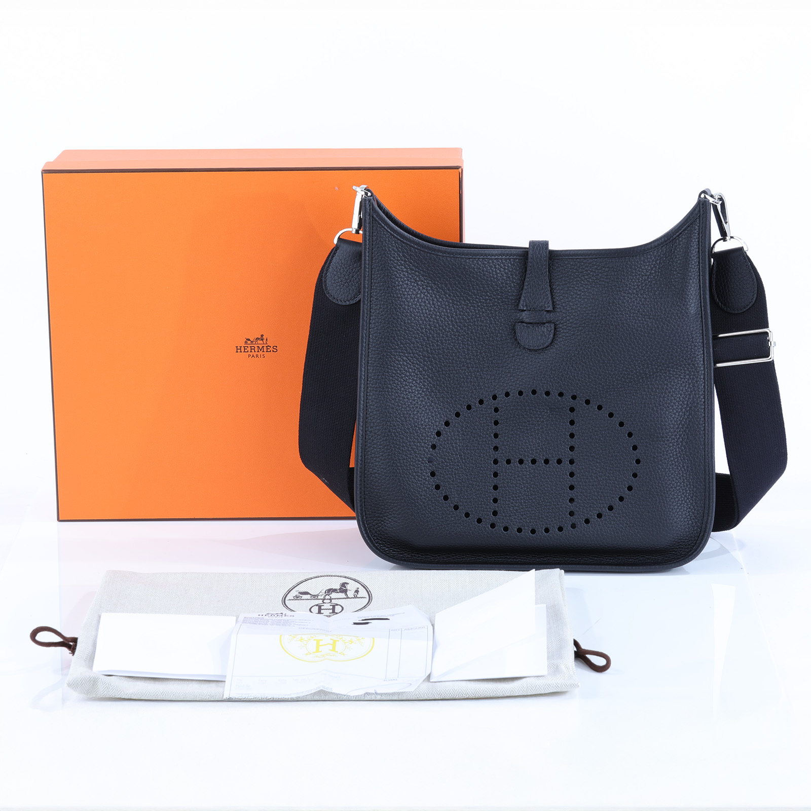 愛馬仕 Hermès Evelyne Bag 伊芙琳包 29 馬蹄型 H056277CK89 B刻 黑EVELYNE 29 原廠盒子 /防塵袋/國外購買證明
