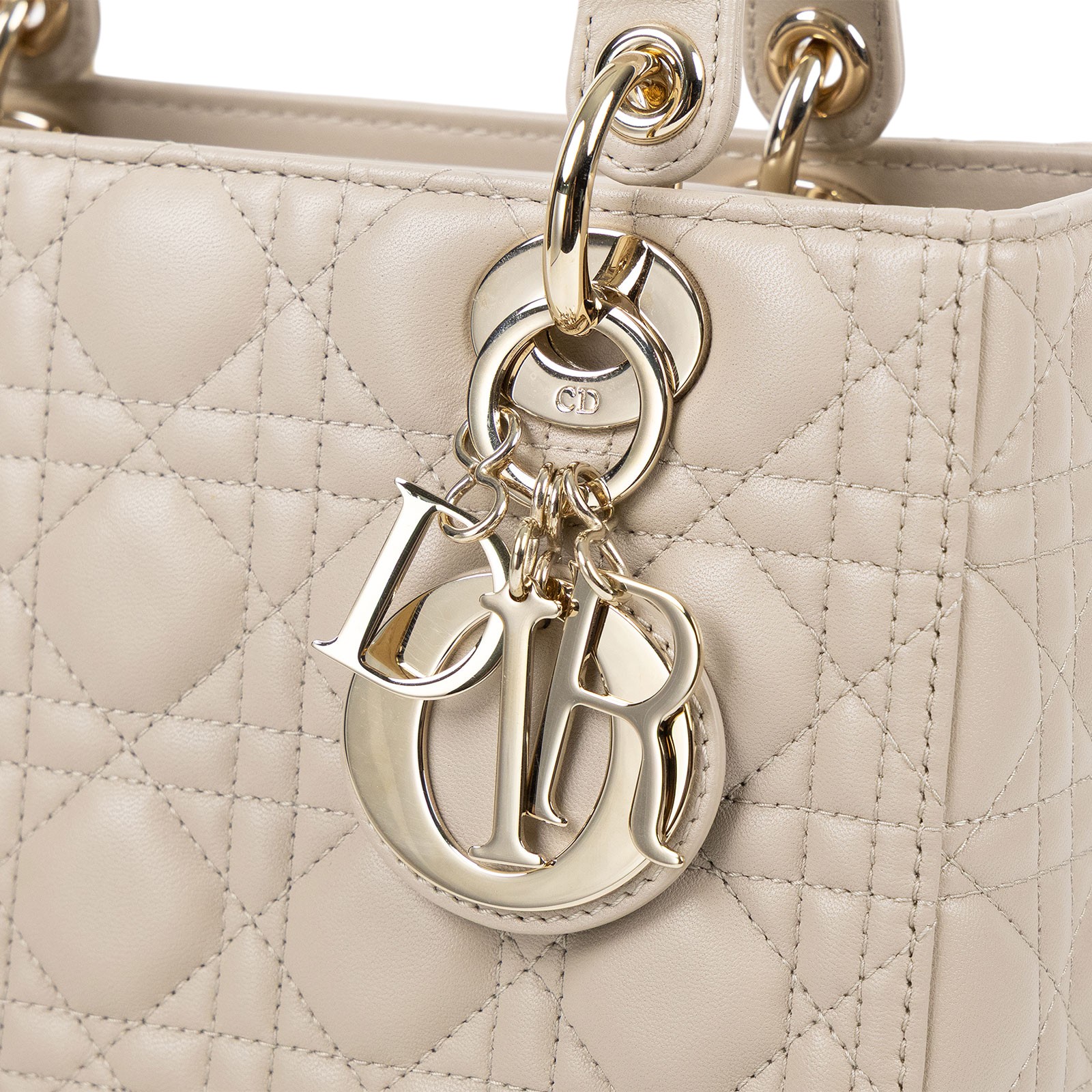 迪奧 CHRISTIAN DIOR Lady Dior 中型 肩背 斜背 手提包 M0565ONGE 米色LADY DIOR 5x5 新版 防塵袋