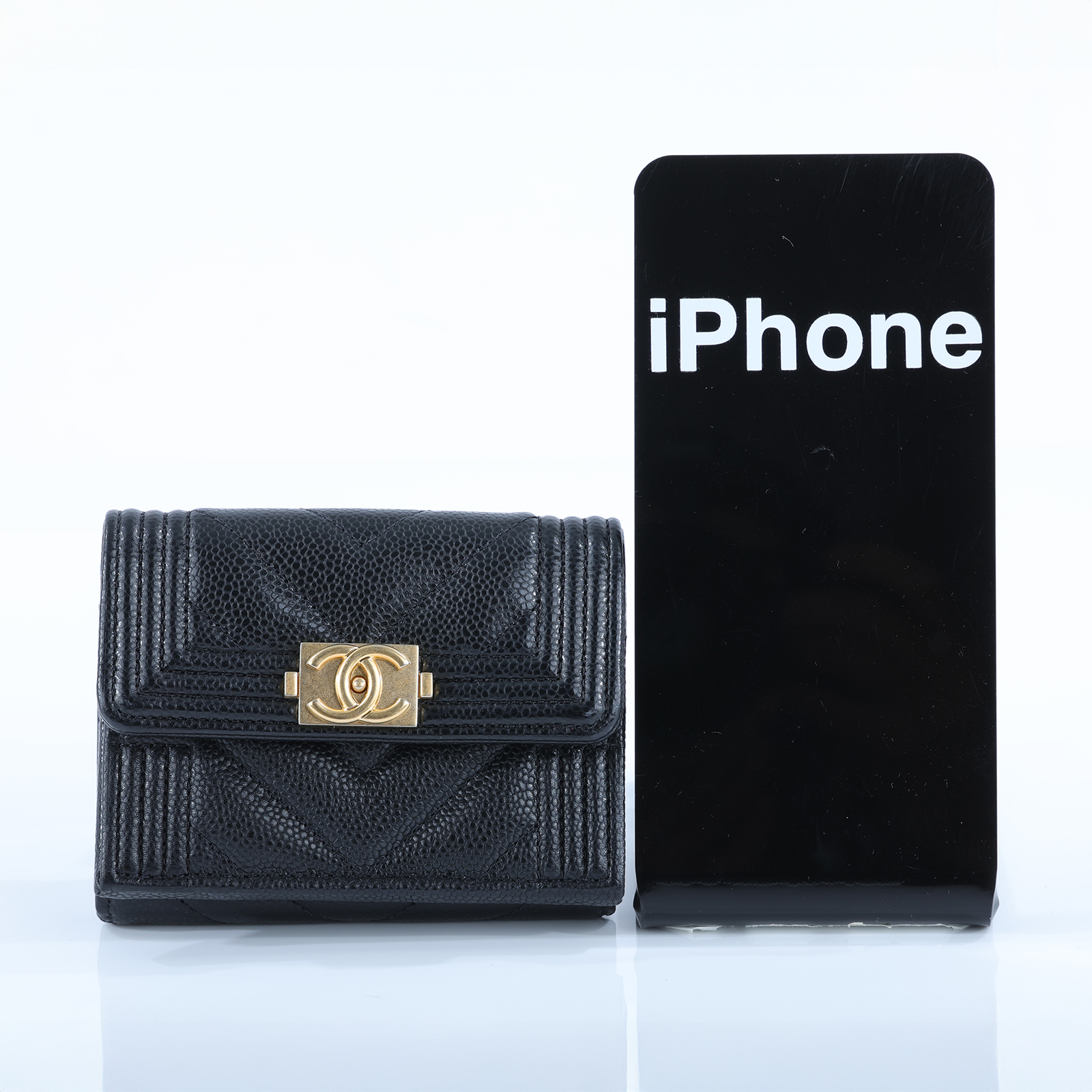 香奈兒 CHANEL Boy 錢包 三摺 短夾  晶片款 黑BOY三折山型紋短夾 防塵袋