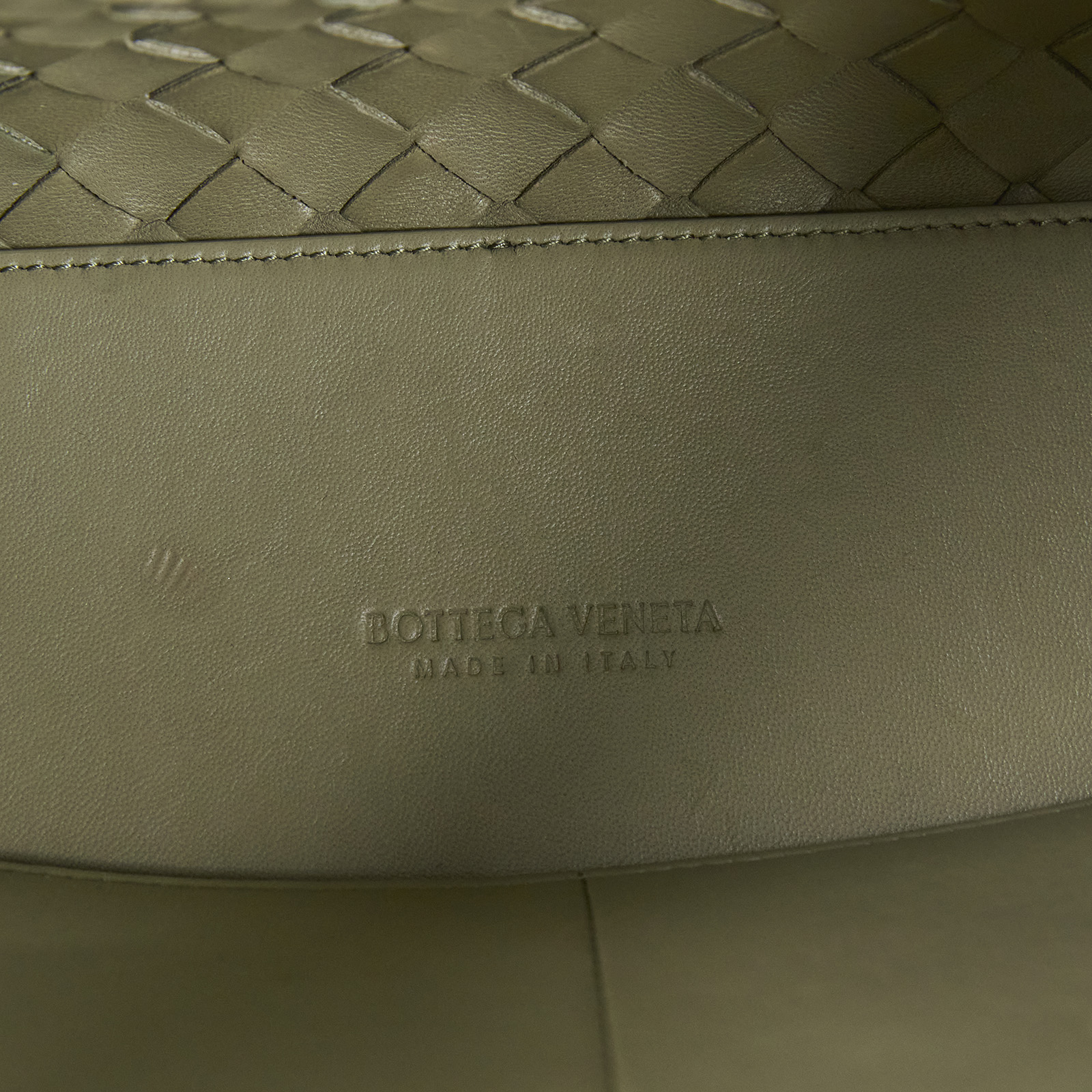寶緹嘉 BOTTEGA VENETA Andiamo 手提包 766016VCPP1 綠Andiamo 防塵袋/晶片卡/購買證明