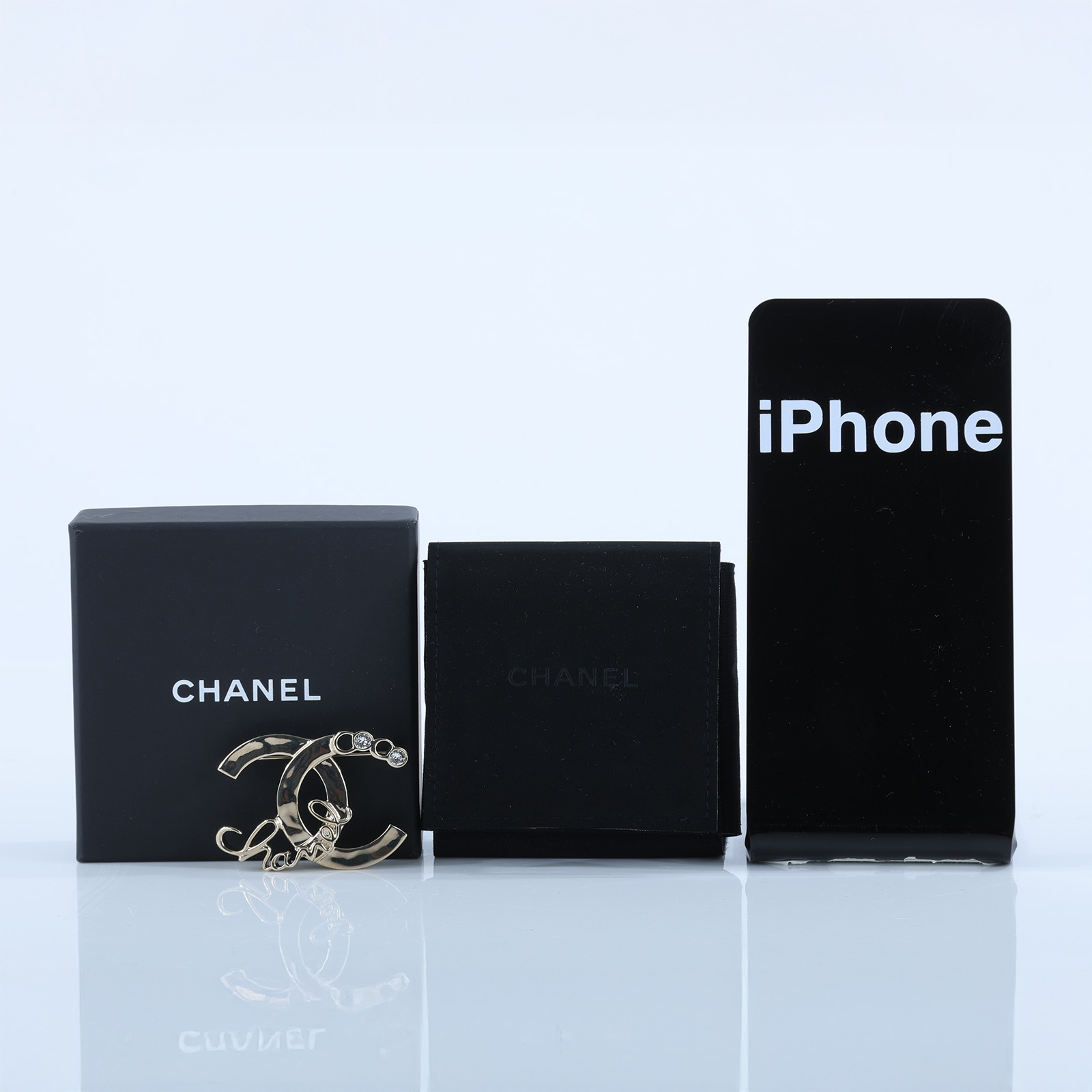 香奈兒 CHANEL 胸針 飾品 A22P 金色COCO LOGO胸針 原廠盒子
